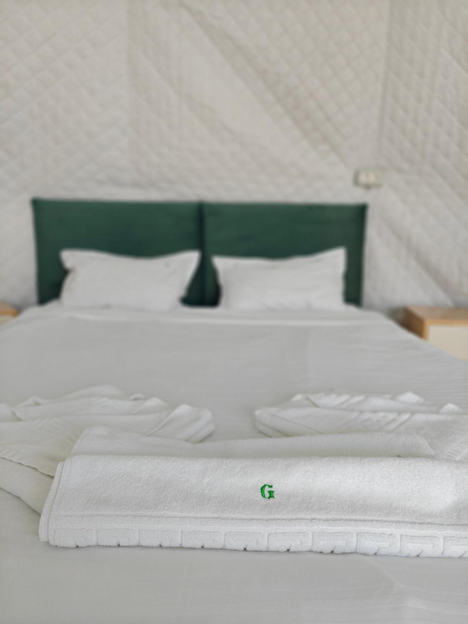 Glamping By The Sea Hotell Năvodari Exteriör bild