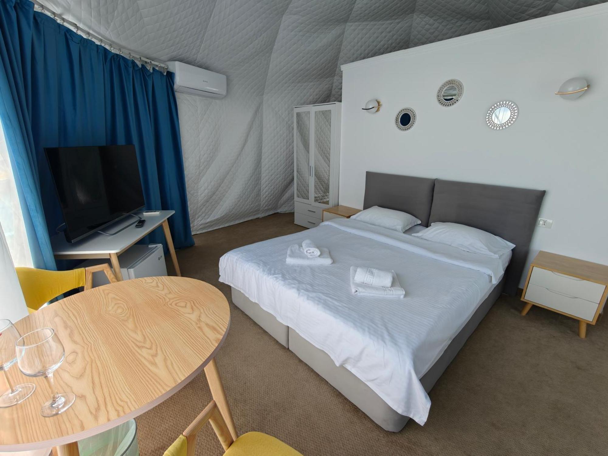Glamping By The Sea Hotell Năvodari Exteriör bild